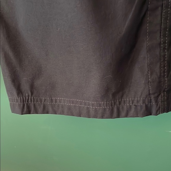 Eddie Bauer Women's 16 Black Tech Capri Pants Outdoor Hiking - Picture 7 of 9